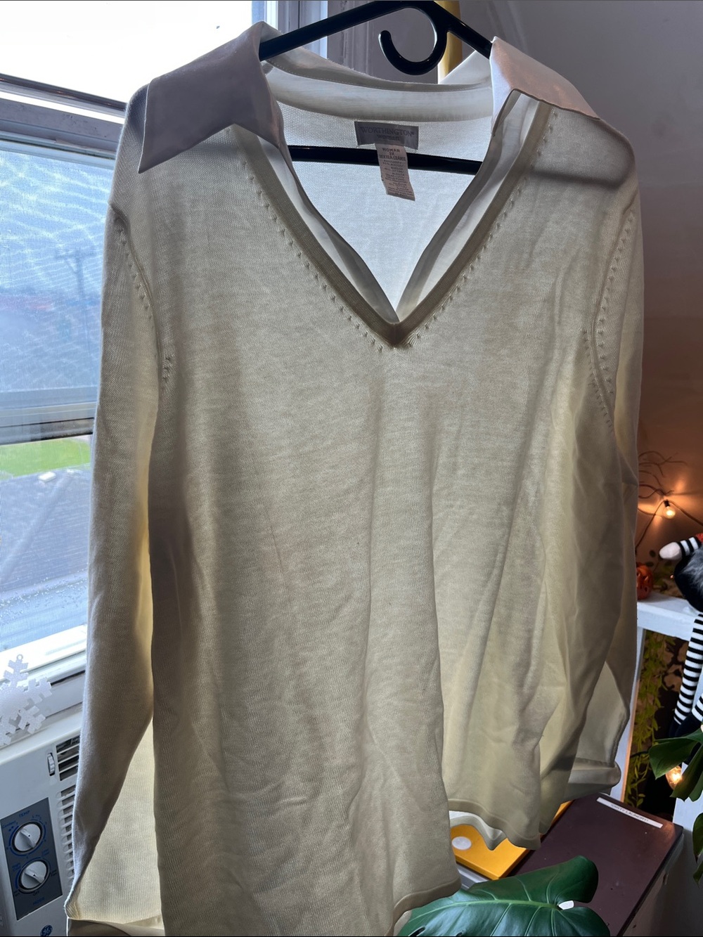 Worthington Cream V-Neck Sweater with White Collar